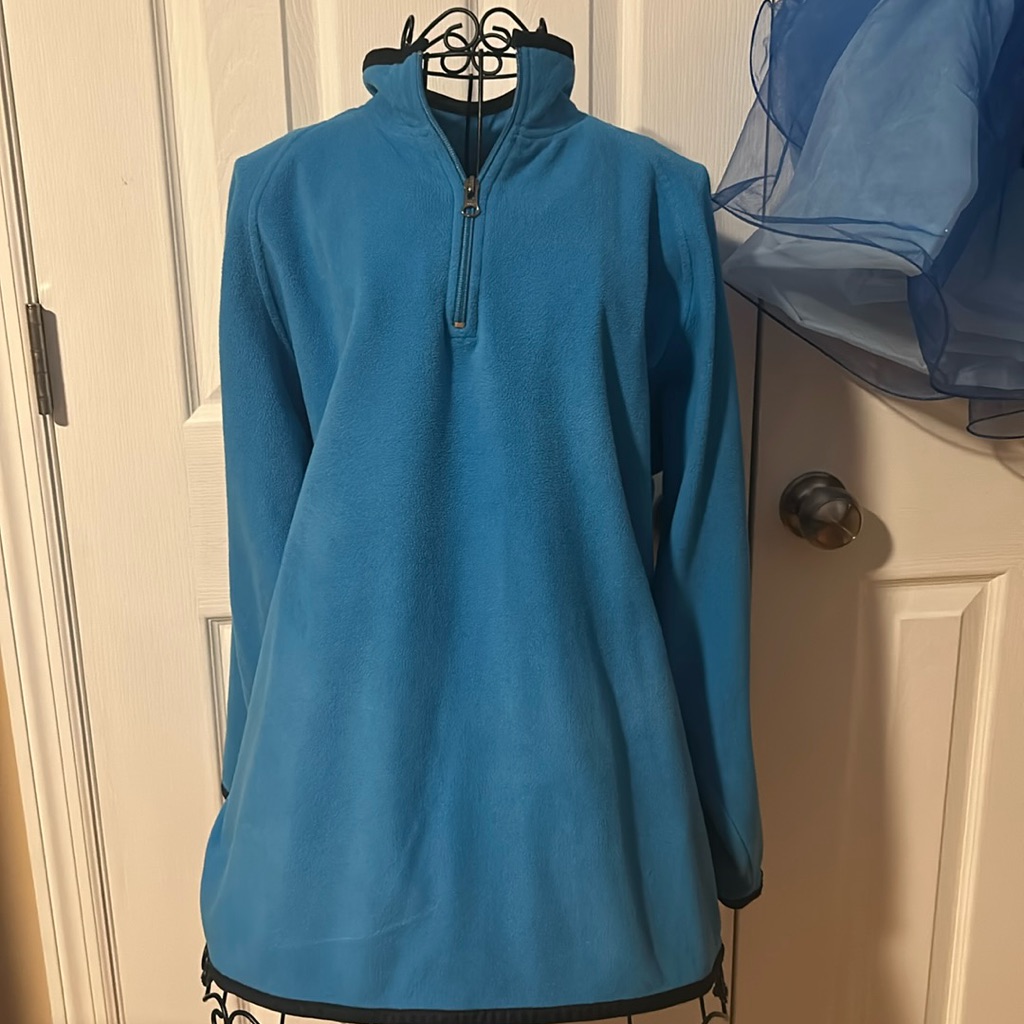 Prosperity Blue Pull Over.